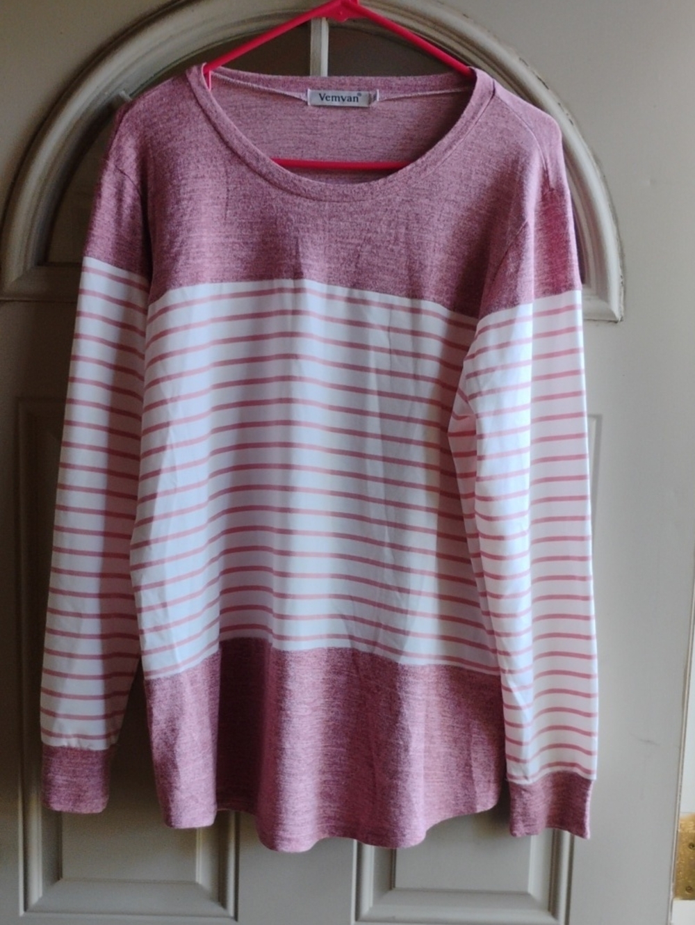 Vemvan Pink & White Striped Scoop-Neck Sweater